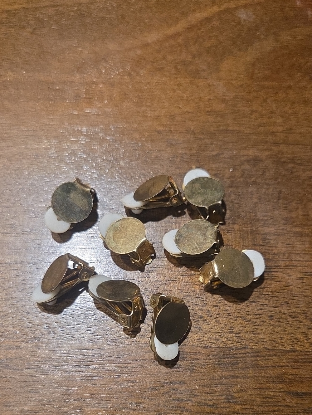9 DIY VINTAGE CLIP ON EARRING BACKS